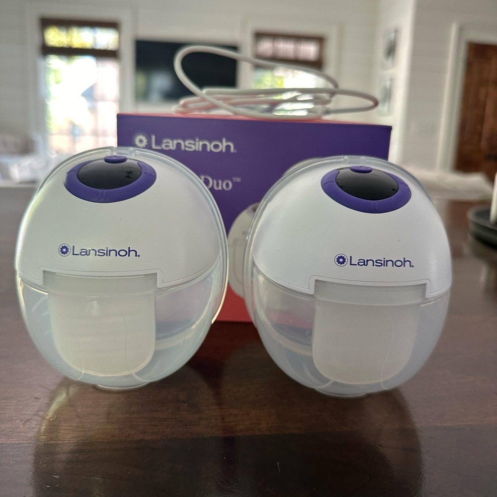 Lansinoh DiscreetDuo Wearable Breast Pumps